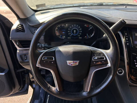 2016 Cadillac Escalade Luxury Collection