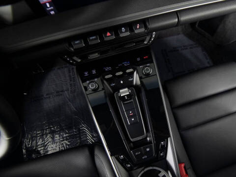 2020 Porsche 911 Carrera