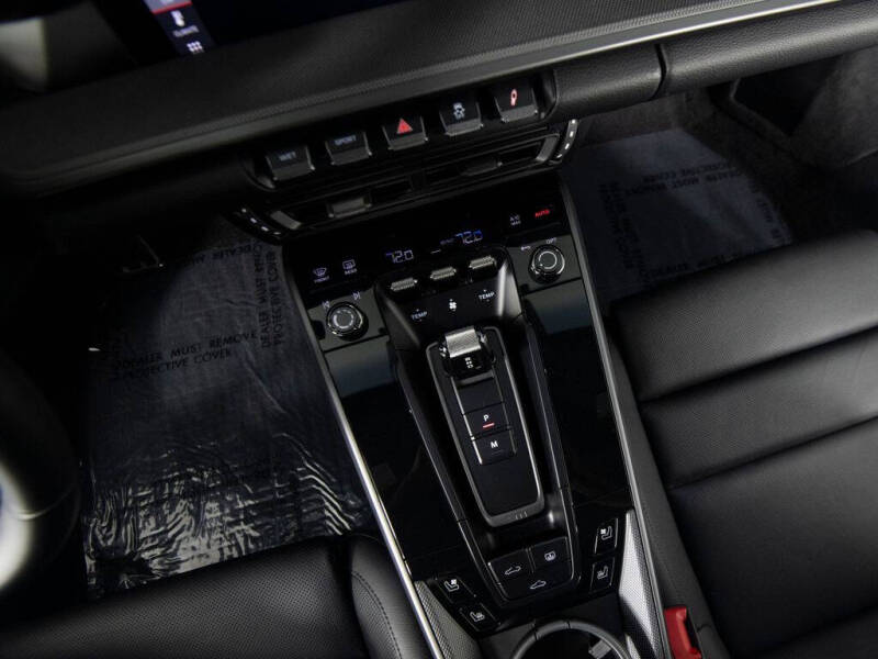 2020 Porsche 911 Carrera