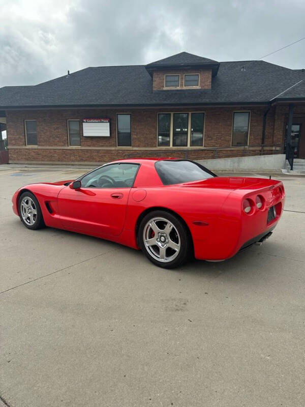 1999 Chevrolet Corvette Base photo 3