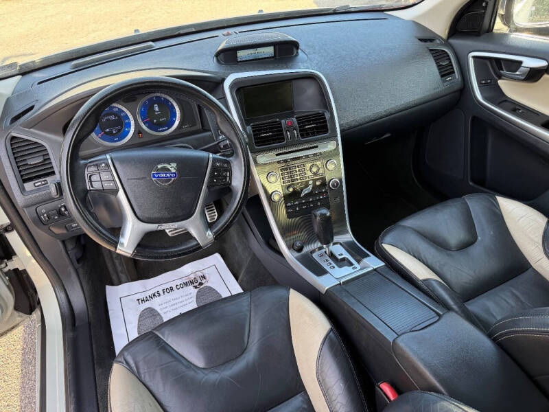 2011 Volvo XC60 T6 R-Design