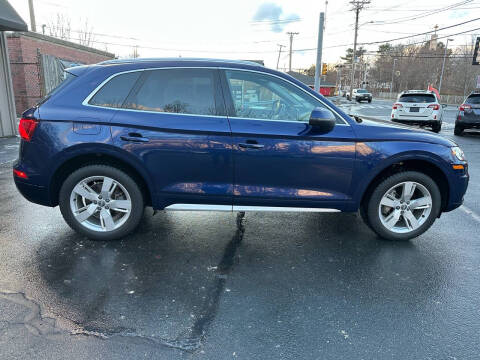 2018 Audi Q5 2.0T quattro Premium Plus