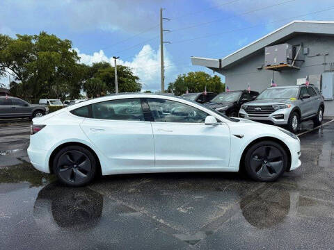 2020 Tesla Model 3 Standard Range Plus