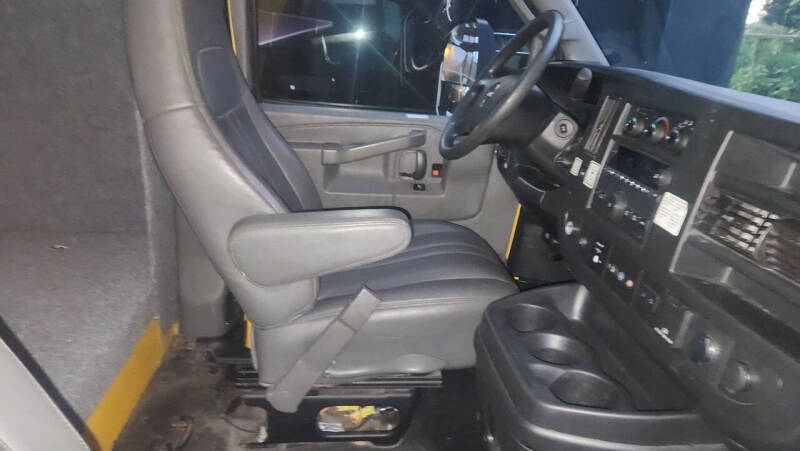 2021 GMC Savana 3500