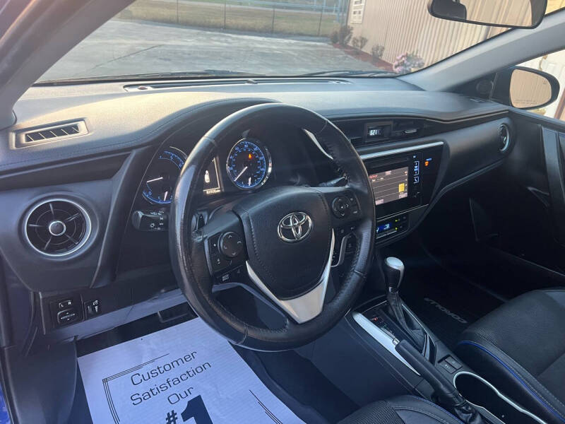 2018 Toyota Corolla SE photo 5