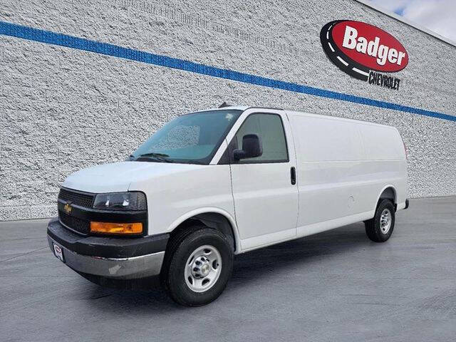 2025 Chevrolet Express 3500