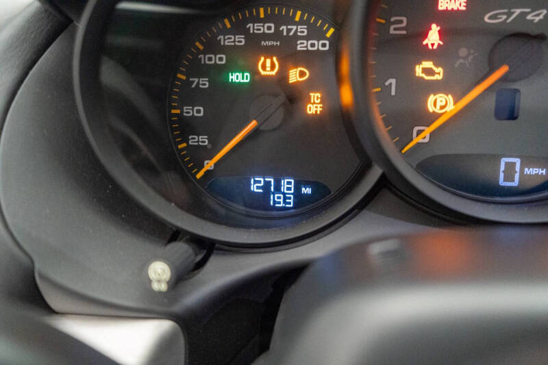 2016 Porsche Cayman GT4