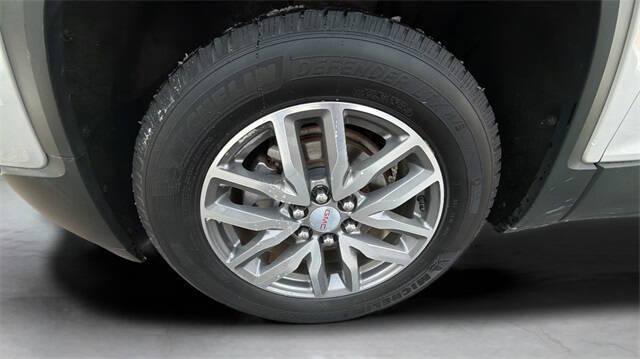 2017 GMC Acadia SLE-2