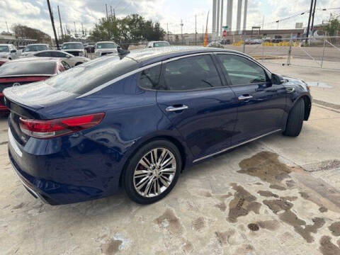 2017 Kia Optima SXL Turbo