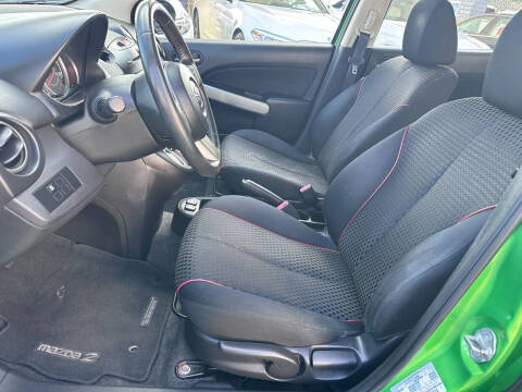 2013 Mazda MAZDA2 Touring