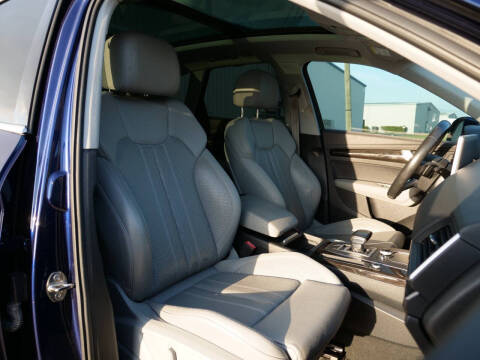 2018 Audi Q5 2.0T quattro Premium Plus