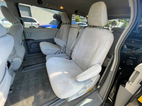 2013 Toyota Sienna