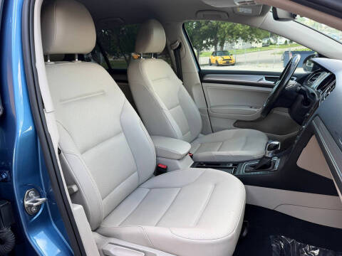 2016 Volkswagen e-Golf SEL Premium