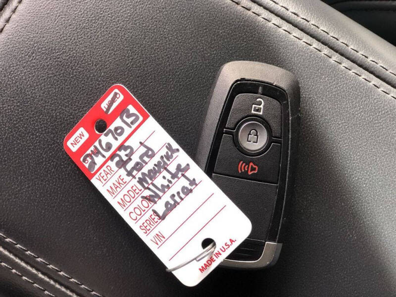 2023 Ford Maverick Lariat