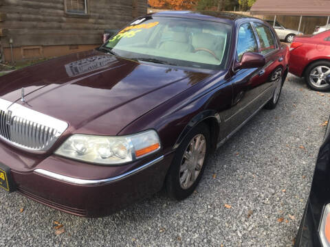 2008 Lincoln Town Car for sale at H & H Auto Sales in Athens TN