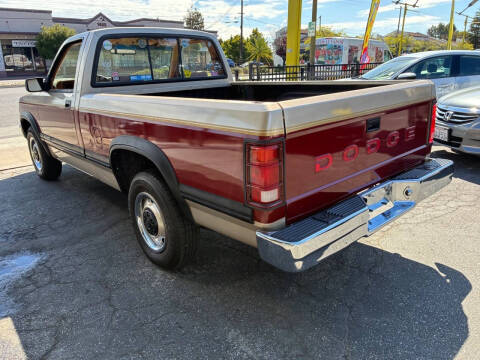 1992 Dodge Dakota LE