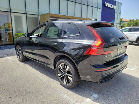 2026 Volvo XC60 T8 Core
