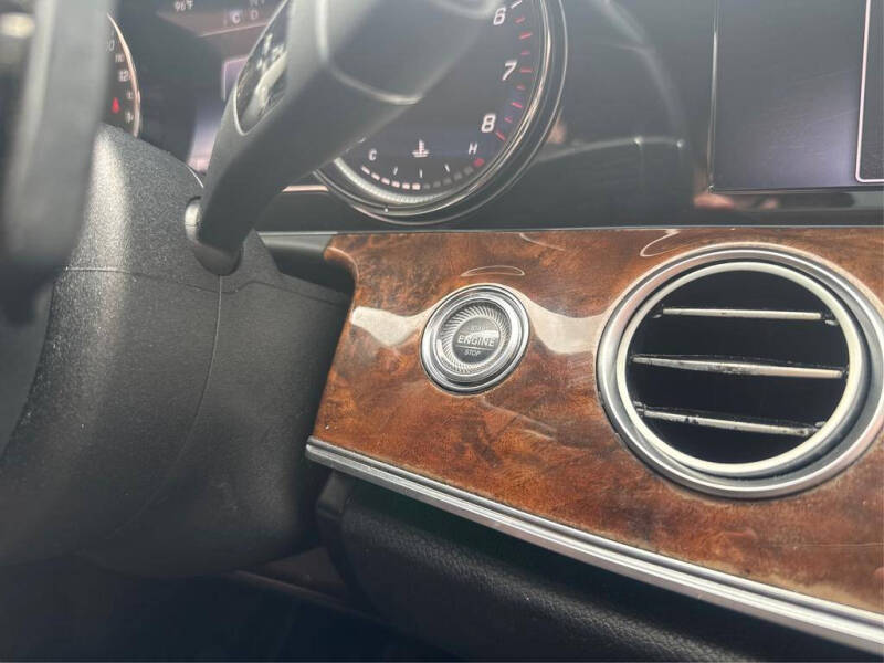 2018 Mercedes-Benz E-Class E 300