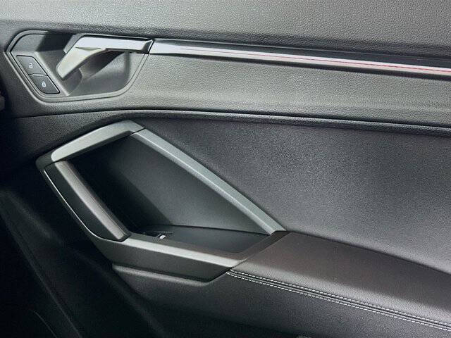 2024 Audi Q3 quattro S line Prem Plus 45 TFSI