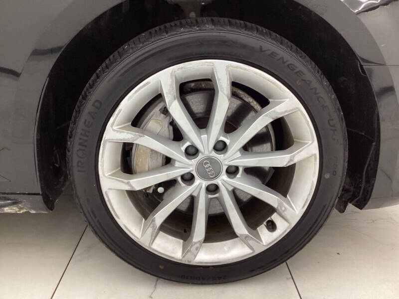 2019 Audi A4 quattro Premium Plus 45 TFSI