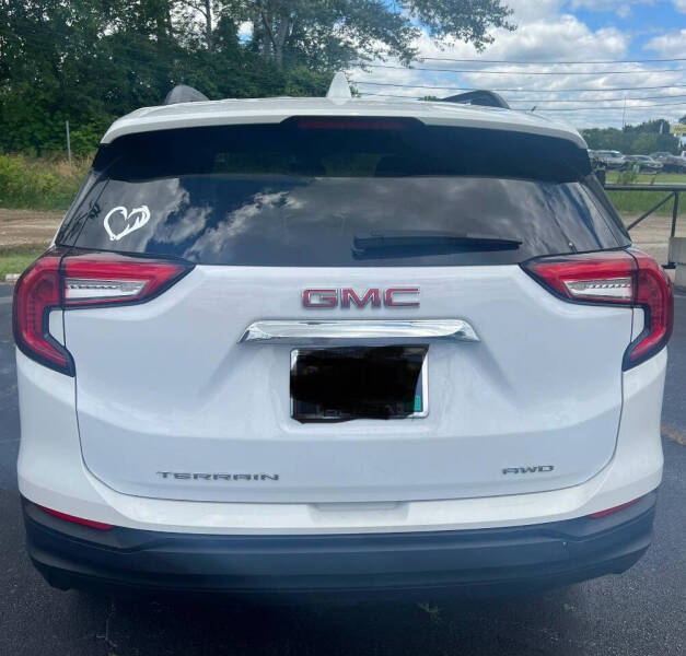 2022 GMC Terrain SLE photo 5