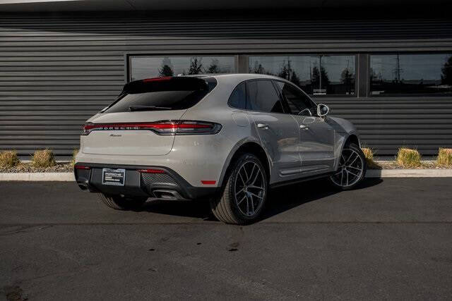 2022 Porsche Macan