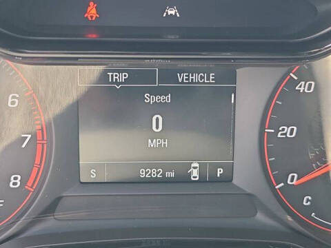 2025 Chevrolet Trax RS