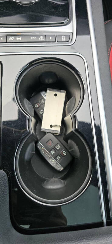 2017 Jaguar XE 35t R-Sport