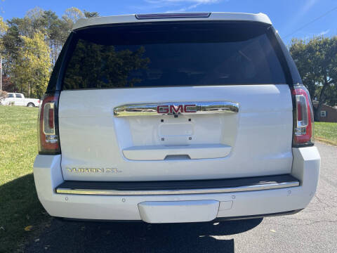 2017 GMC Yukon XL Denali