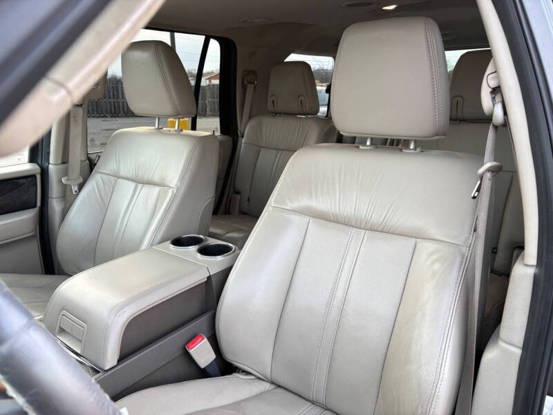 2016 Lincoln Navigator Select