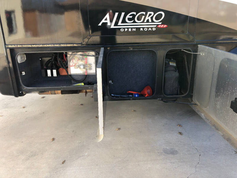 2012 Tiffin Allegro RED