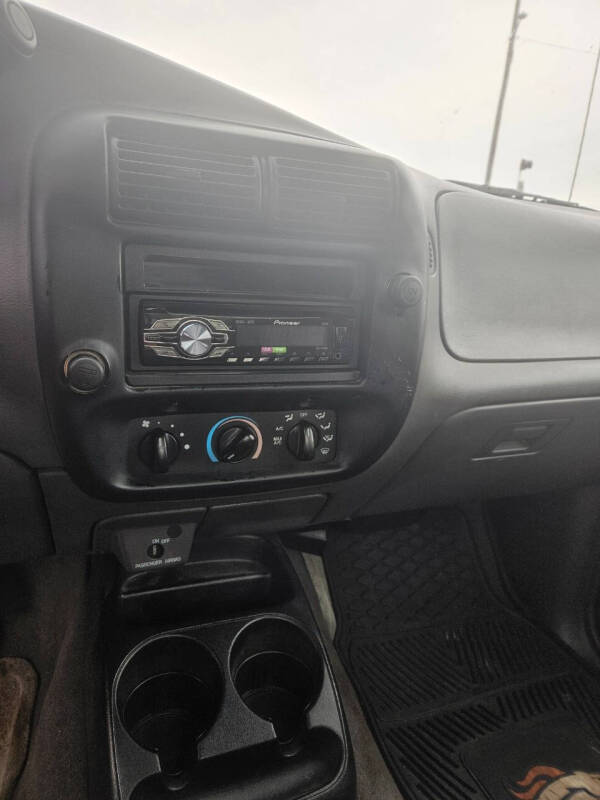 2003 Mazda Truck B2300