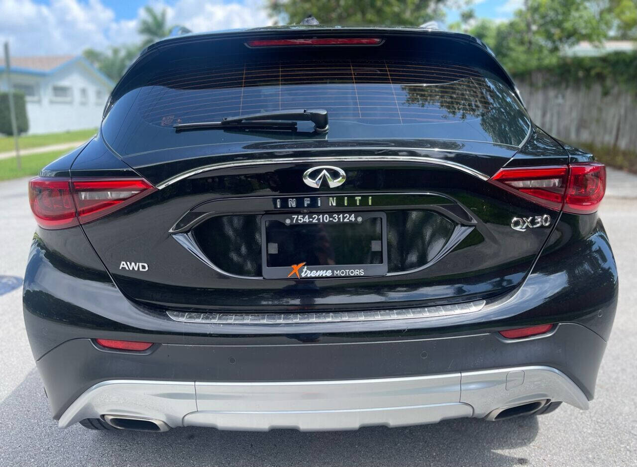 2017 Infiniti QX30 Wagon - $15,820