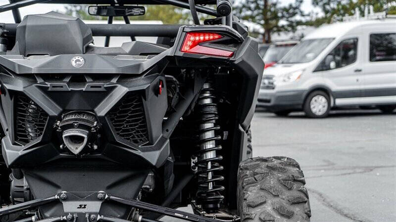 2017 Can-Am Maverick X3