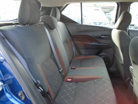 2019 Nissan Kicks SR