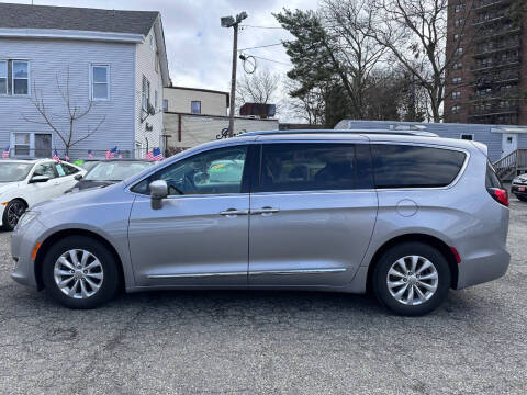 2018 Chrysler Pacifica Touring L