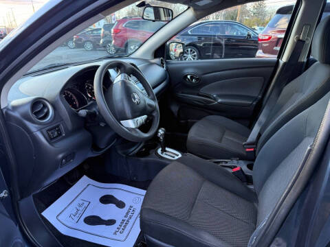 2016 Nissan Versa 1.6 SV