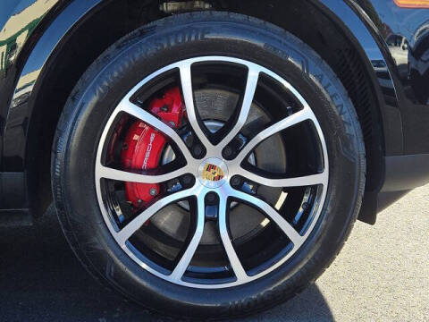 2024 Porsche Cayenne S