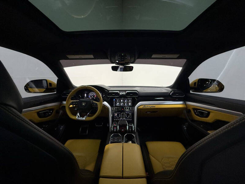 2021 Lamborghini Urus