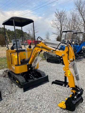 2024 AGT H15R Mini Excavator for sale at AUTOMOTIVE SOLUTIONS in Parsons TN