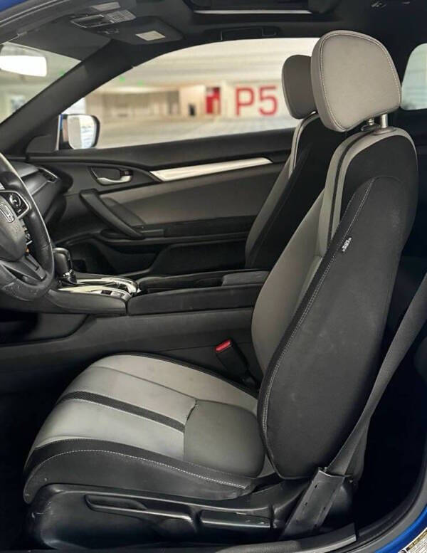 2017 Honda Civic LX-P