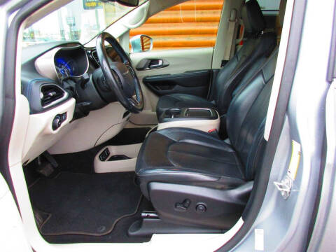 2021 Chrysler Pacifica Touring L