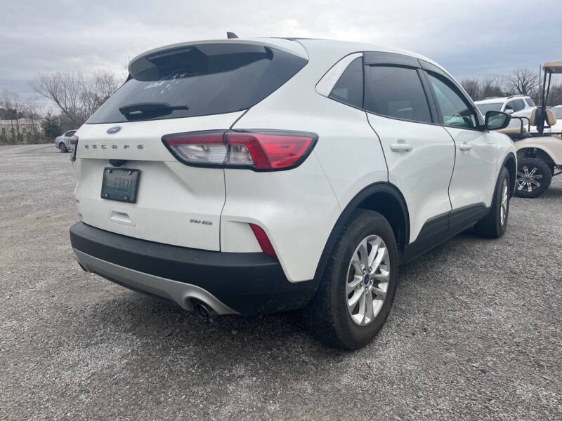 2022 Ford Escape SE