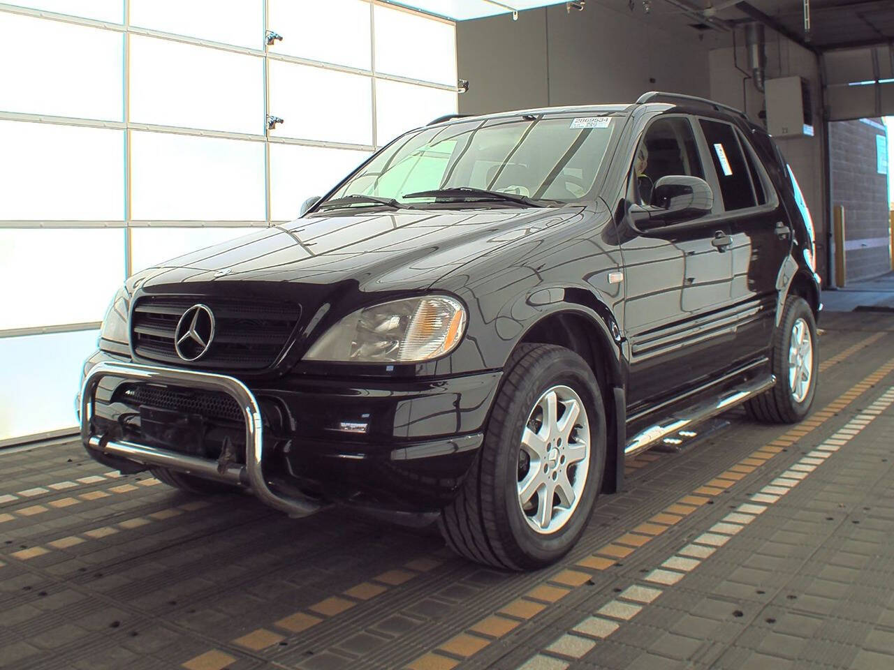 2000 Mercedes-Benz M-Class for sale at LUXURY IMPORTS AUTO SALES INC in Ham Lake, MN