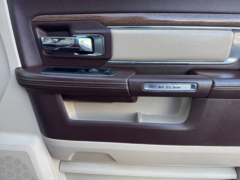 2014 RAM 3500 Laramie