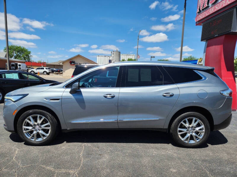 2023 Buick Enclave Essence