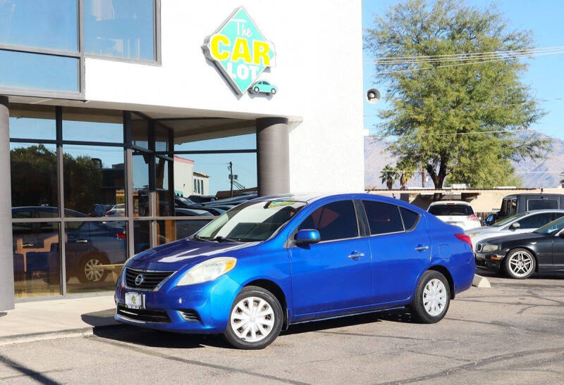 2012 Nissan Versa 1.6 SV