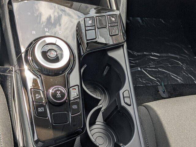 2024 Kia Sportage Hybrid LX