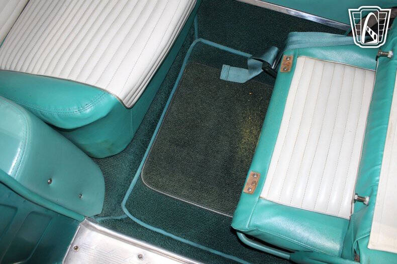 1958 Ford Thunderbird