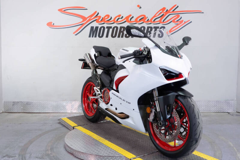 2022 Ducati Panigale V2